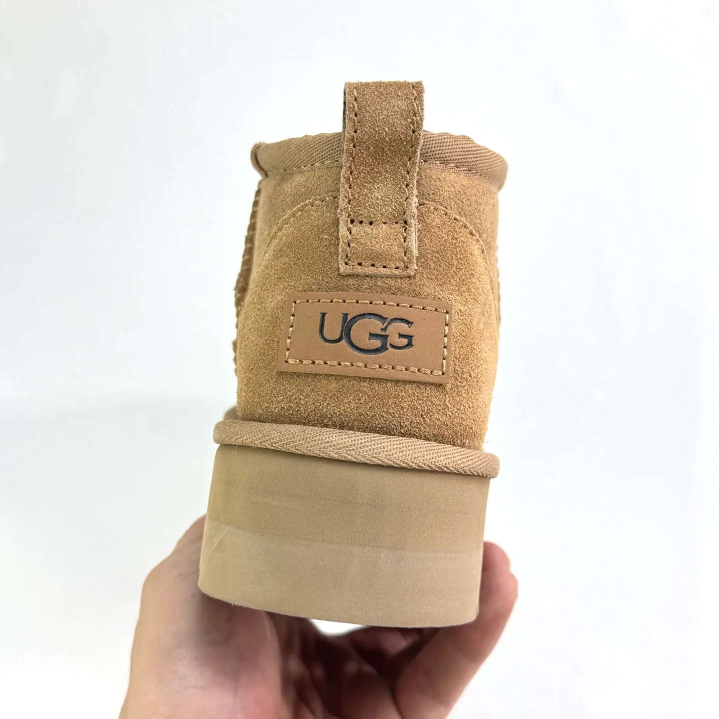 Self-pickup 💰440 Zhou Dongyu mini three-centimeter series snow boots/maroon gray black antelope brown carefully selected Longfeng sheep fur, fine texture, skin-friendly and breathable. The shoe collar is designed with simple tailoring. Easy to put on and take off. Fashionable personality. Comfortable Treadlite by ugg light wing EVA outsole. Comfortable cushioning. Size: 35 36 37 38 39 40